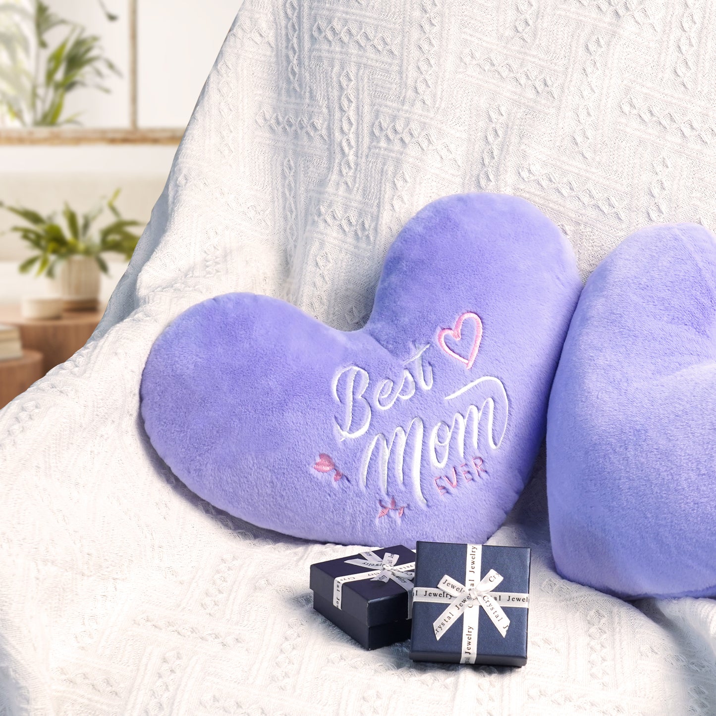 Best Mom Ever Heart shaped Embroidered Pillow (Purple, 14.5x11.4 inches)